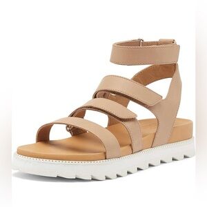 Sorel size 6 Roaming Multi Strap Sandal in Beige